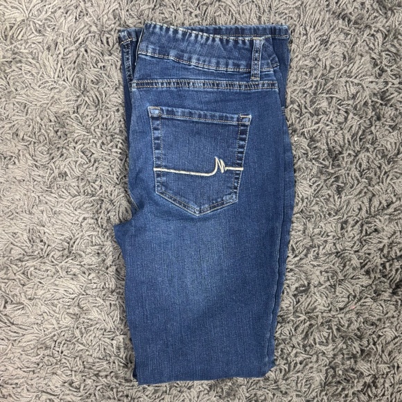 Maurice's MJean - Picture 2 of 4